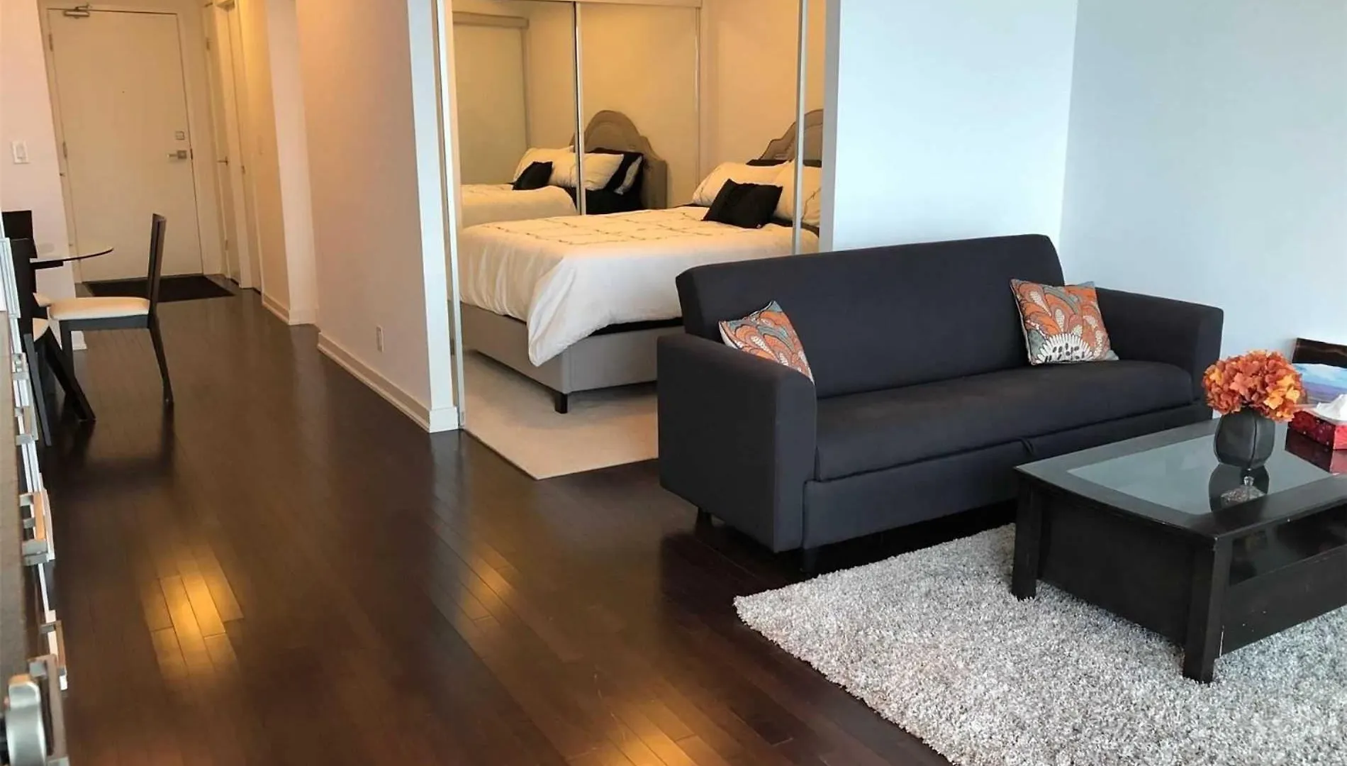 公寓 One Bed Plus Den Downtown 多伦多