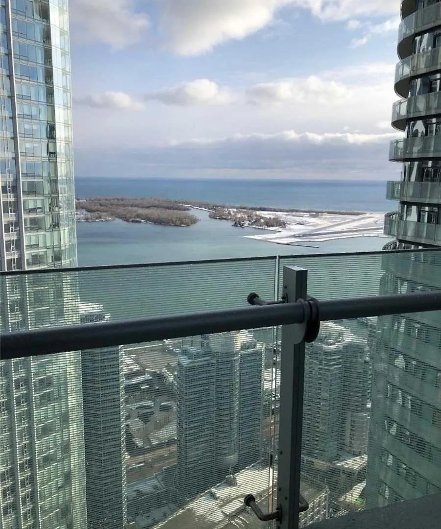 Apartment One Bed Plus Den Downtown Toronto Canada